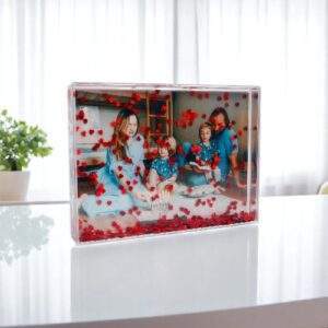 מסגרת פרספקס לבבות אדומים גודל 13X18