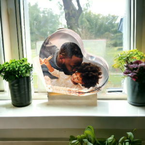 בלוק זכוכית אקרילית לב