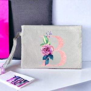 תיק לאיפור עם נצנצים בעיצוב אישי