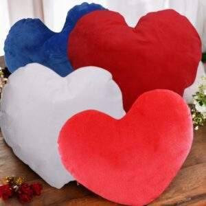 הדפסה על כרית קטיפה בצורת לב