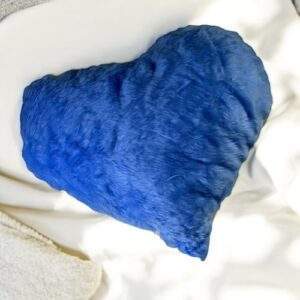 הדפסה על כרית פרווה - לב-כחול