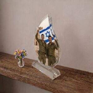 בלוק זכוכית קריסטל להבה לחיילים בלבד