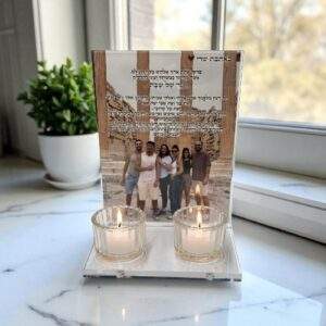מעמד פמוטי שבת זכוכית  אקרילית בעיצוב אישי